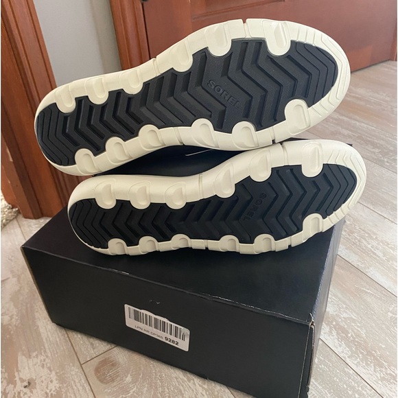 Sorel explorer II Joan faux fur boots - Picture 4 of 5